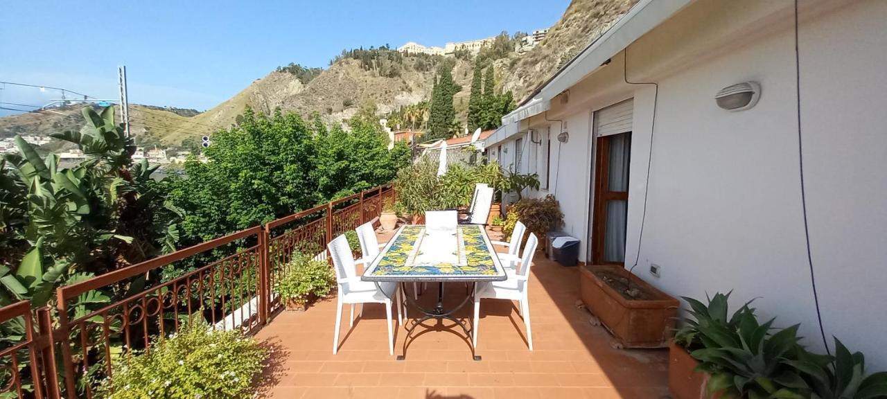 White Lotus Apartment Taormina Luaran gambar